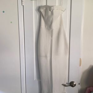 Women’s white houseofcb dress